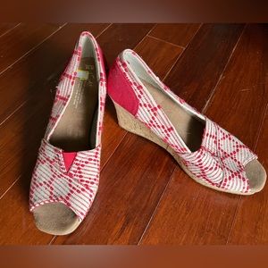 Tom’s red & white wedges, women’s size 10